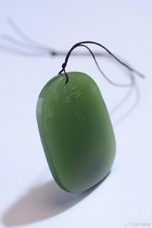 8000元让你买一个这样的碧玉牌子,你会心甘情愿么?